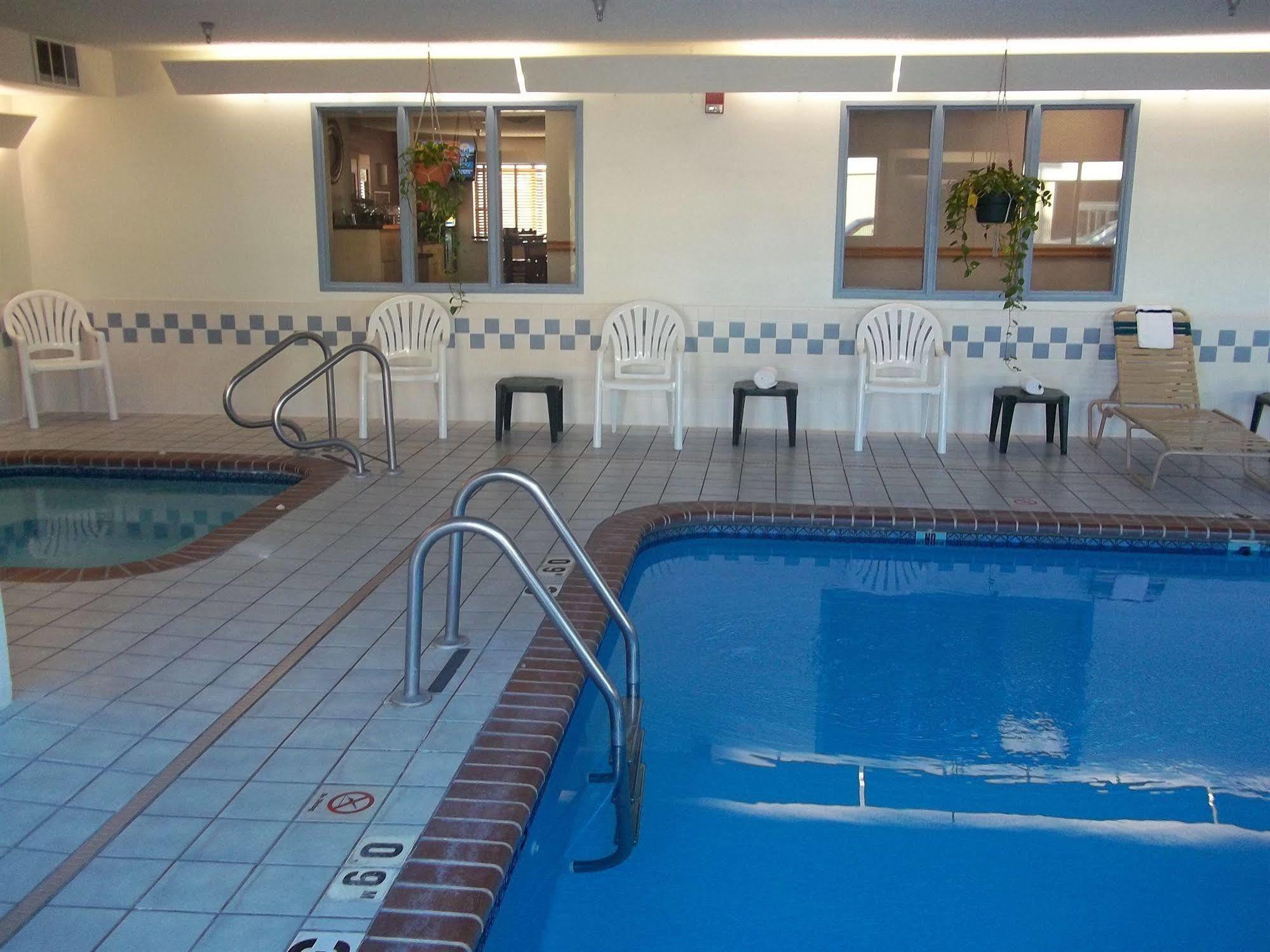 Baymont By Wyndham Salina Hotell Eksteriør bilde